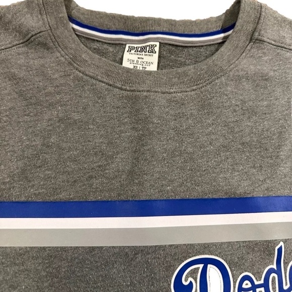 Victoria's Secret Pink 5th & Ocean Los Angeles Dodgers Sweatshirt XS X Small - Picture 6 of 7